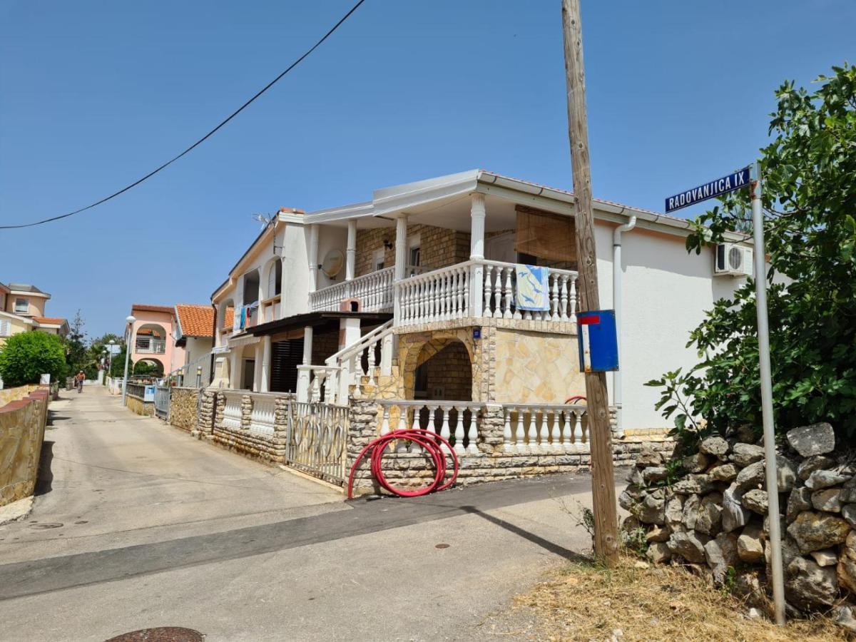 Apartments Tuka Near The Beach Vir Bagian luar foto