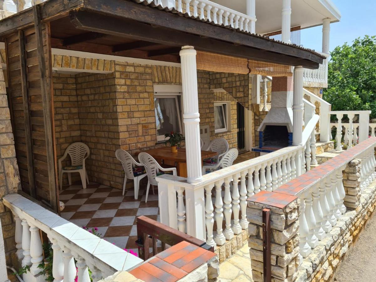 Apartments Tuka Near The Beach Vir Bagian luar foto